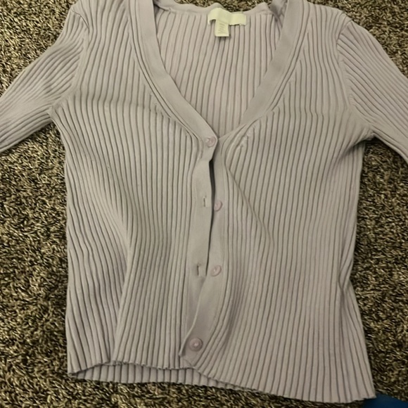 Long sleeved button up sweater. Light purple. Brand H&M - Picture 3 of 3